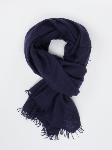 Konstantin Starke – Fransenschal aus Feinstrick Dunkelblau