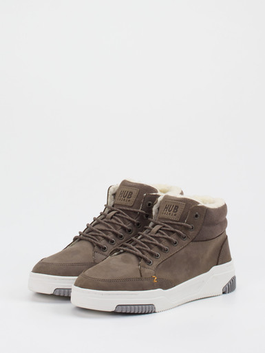 Sneaker high