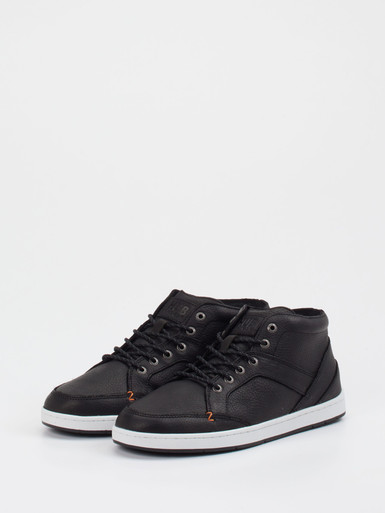Sneaker high