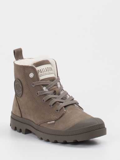 Sneaker high