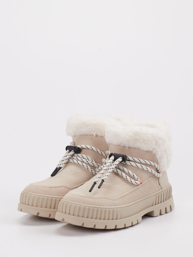 Sneaker high