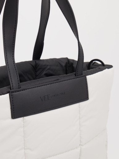 VeeCollective Berlin – Shopper aus Nylon in Offwhite