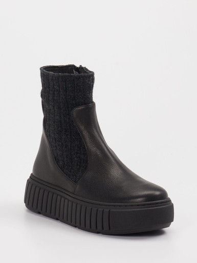 Werner – Plateau-Stiefelette aus Leder Schwarz