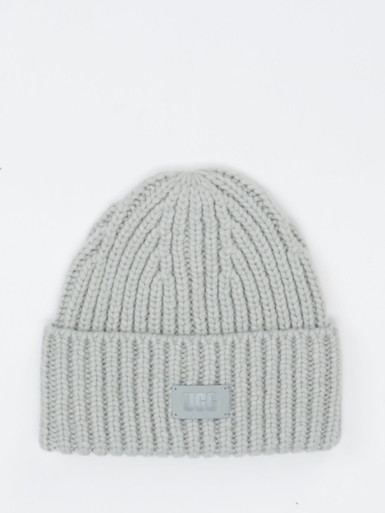 UGG – Strickmütze aus Textil in Hellgrau