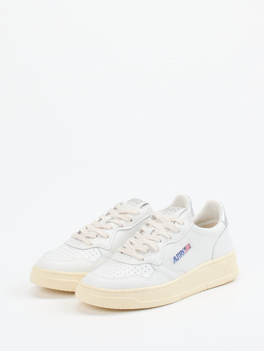 Sneaker Medalist