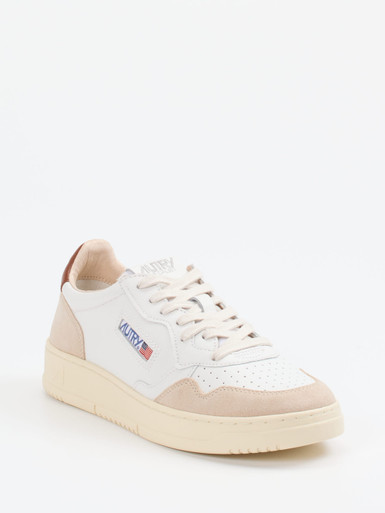 Autry – Sneaker aus Leder in Weiß und Beige