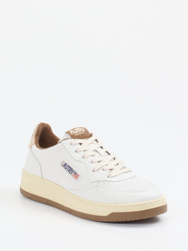 Autry – Sneaker aus Kalbleder in Offwhite