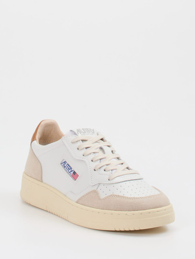 Autry – Sneaker aus Leder in Offwhite-Beige