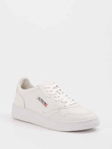 Sneaker Medalist
