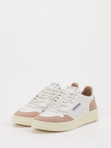 Sneaker Medalist