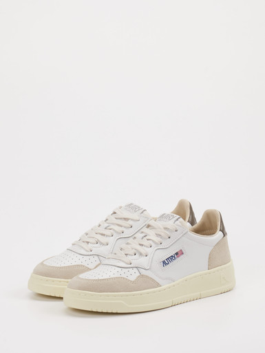 Sneaker Medalist