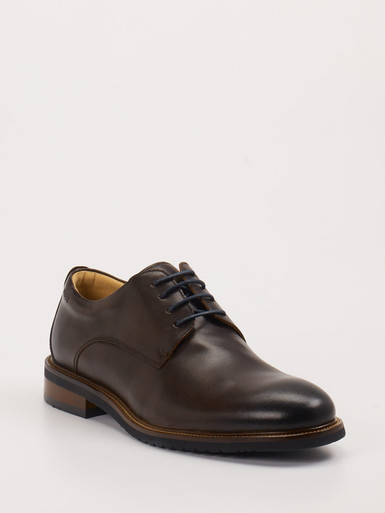 Schnürschuh