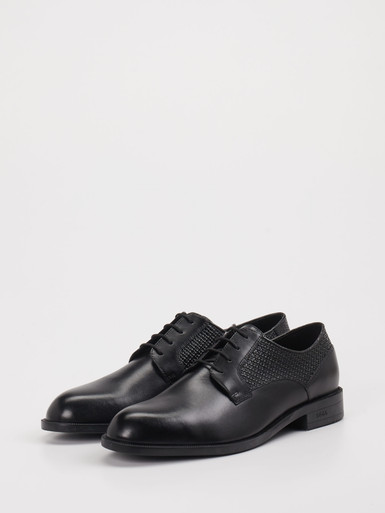 Schnürschuh