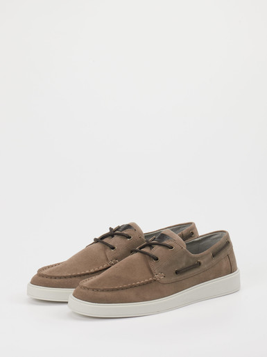 Schnürschuh