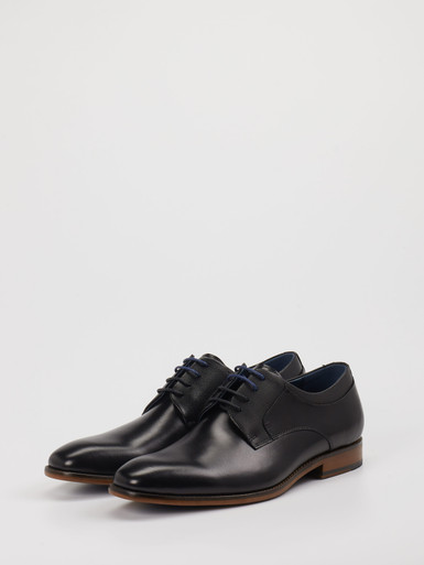 Schnürschuh
