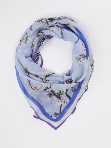 Simone Bruns – Dreieckstuch aus Textil blau