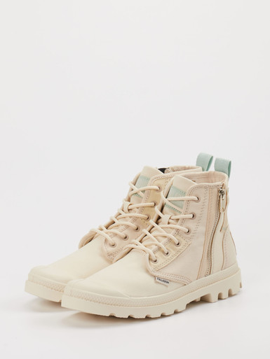 Sneaker high