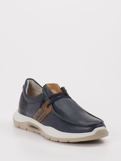 Schnürschuh
