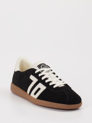 Sneaker Shelly