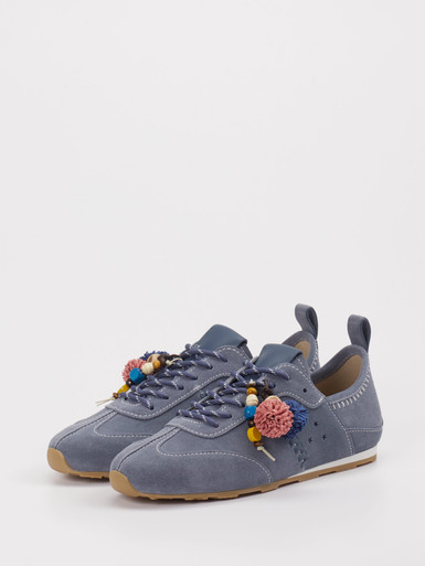 Sneaker