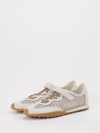Sneakerina Bridge Bow