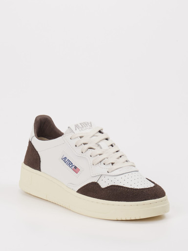 Sneaker Medalist