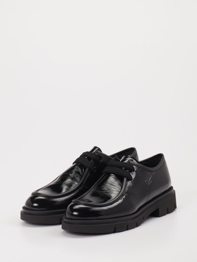 Schnürschuh