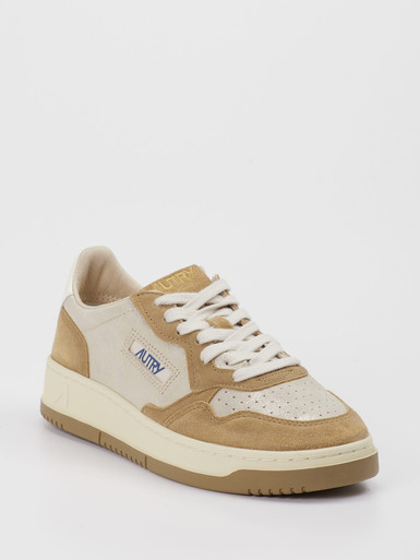 Sneaker Medalist