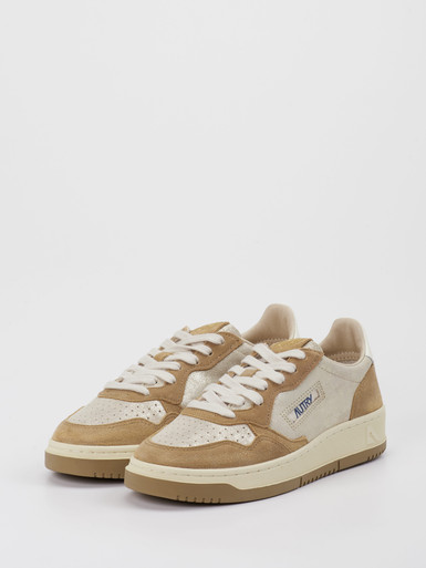 Sneaker Medalist
