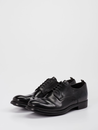 Schnürschuh