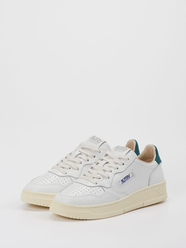 Sneaker Medalist
