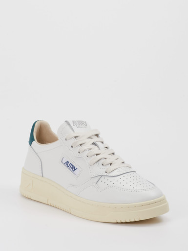 Sneaker Medalist