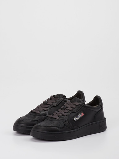 Sneaker Medalist
