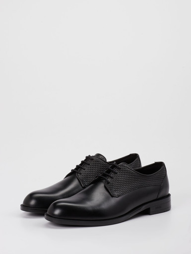 Schnürschuh