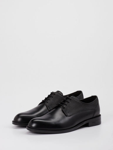 Schnürschuh