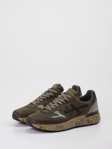 Sneaker