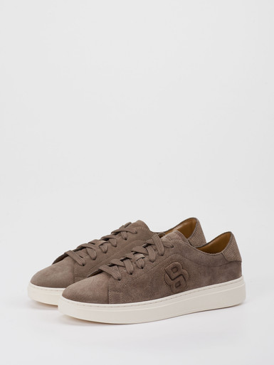 Sneaker