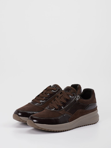 Sneaker