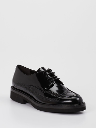 Schnürschuh
