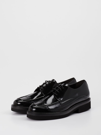 Schnürschuh