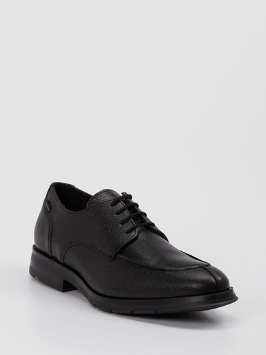 Schnürschuh
