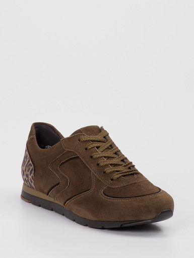 Sneaker