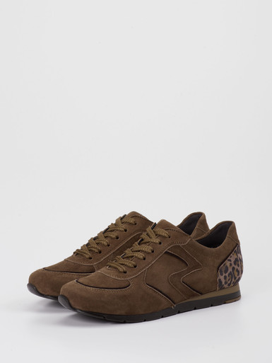 Sneaker