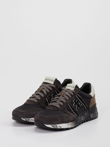 Sneaker