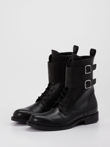Schnürstiefelette