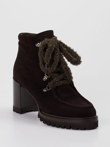 Schnürstiefelette