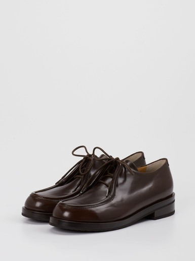 Schnürschuh