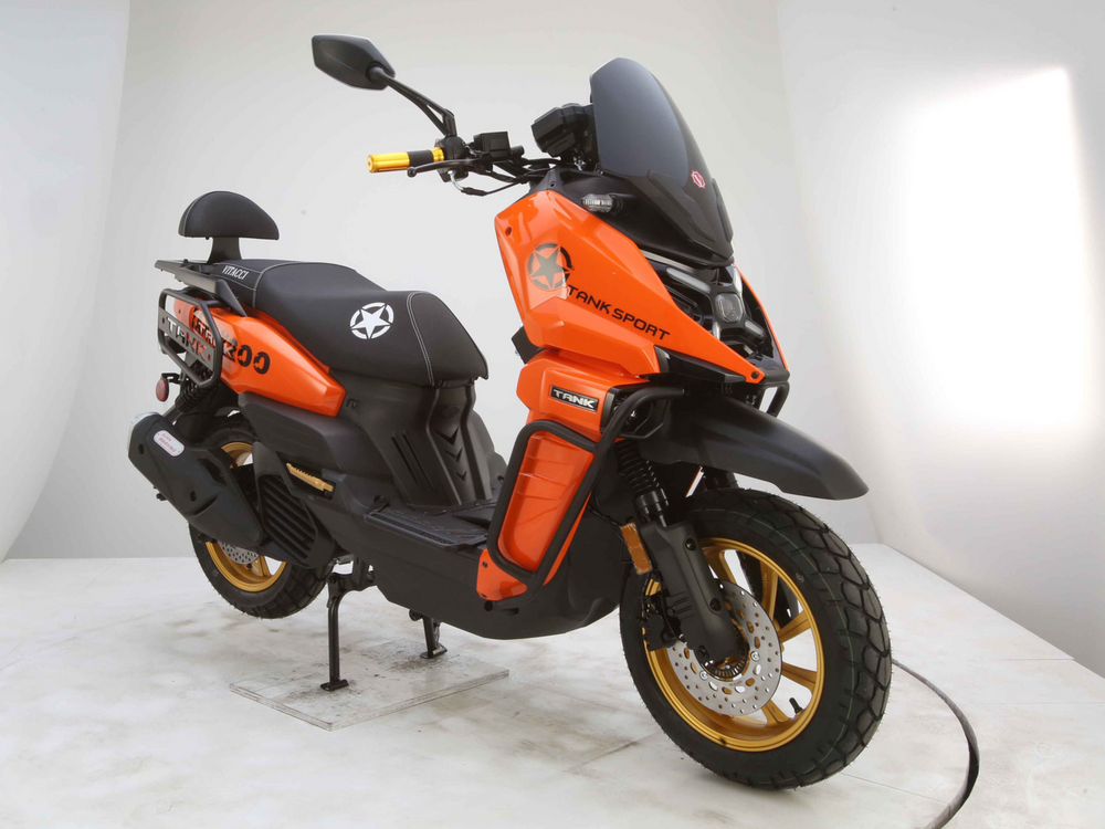 Vitacci Tank Sport X200 Carboretor Scooter –168cc CVT Automatic, Disc Brakes