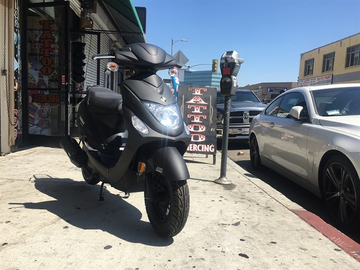 Amigo Znen 2017 SUN3-50 49cc Street Legal Scooter, 3.0 HP 4 stroke SOHC Air Cooled