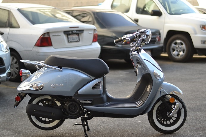 Browse Amigo Znen ZN150T-E5 149cc Scooter | Remote Start